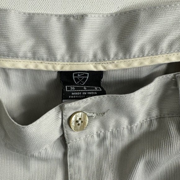Nike Golf Shorts Mens 36 Beige Chino Pleated Front Polyester Dri Fit Swoosh Logo - Picture 6 of 6